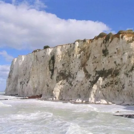 Avec Balcon / Jardin *